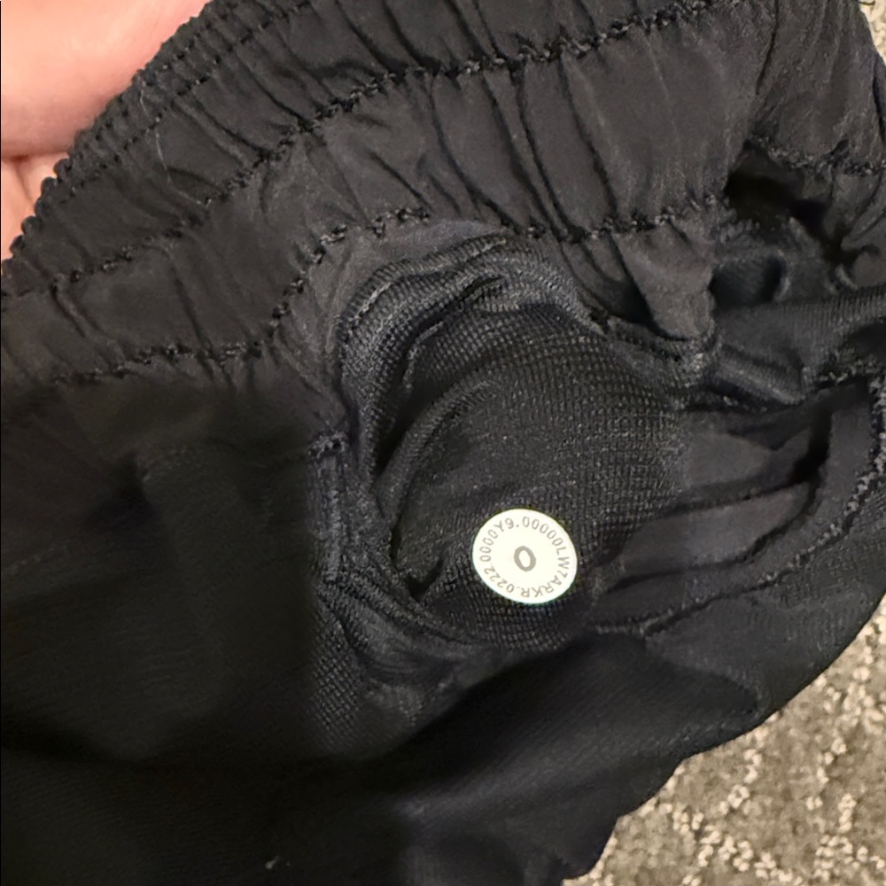 Lululemon hotty hot shorts 2.5 inch inseam size 0